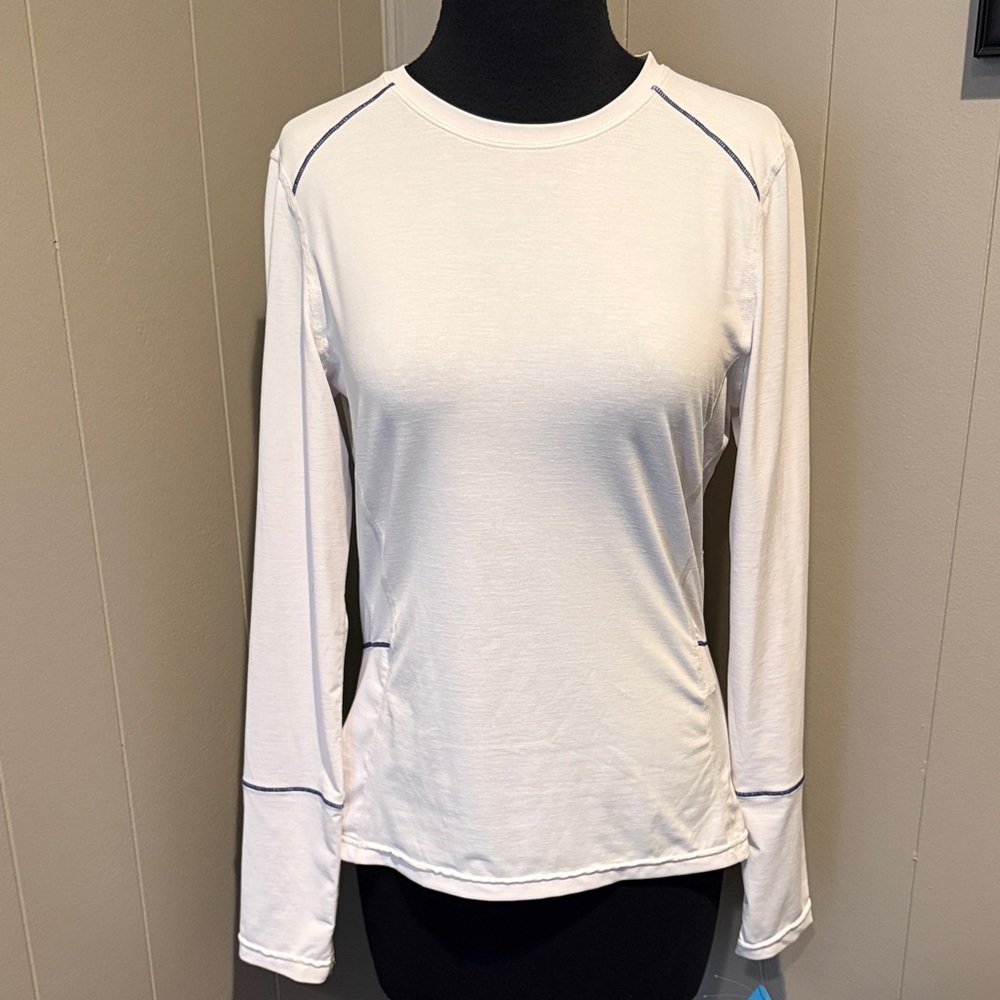 Prana Women’s Small White Long Sleeve Crew with Navy Contrast Stitch